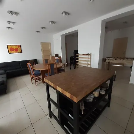 Mulato Utca 1, 8 Szemelyre Apartment *