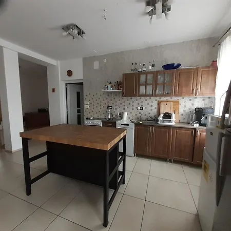 Mulató Utca 1, 8 Személyre Apartman Vonyarcvashegy